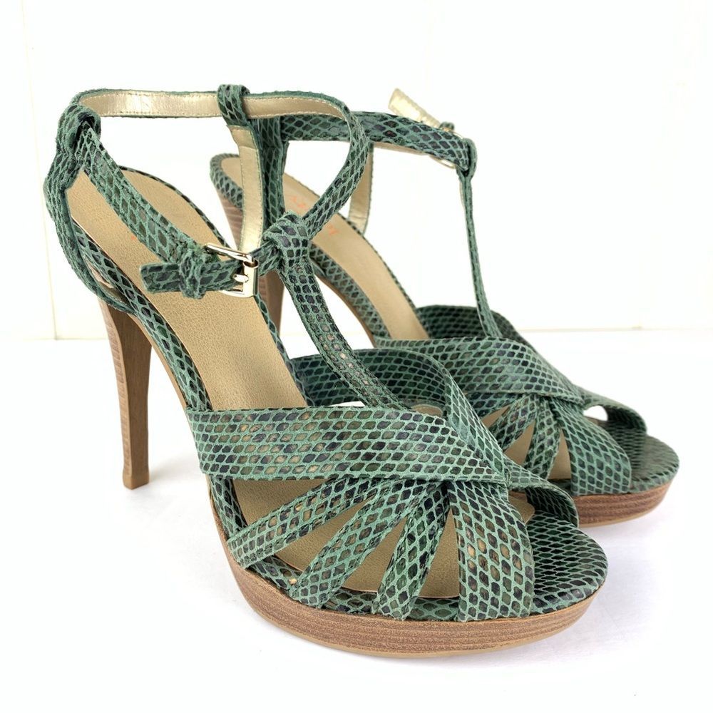 LEVITY Green Faux Snake Print T-Strap Sandal-8